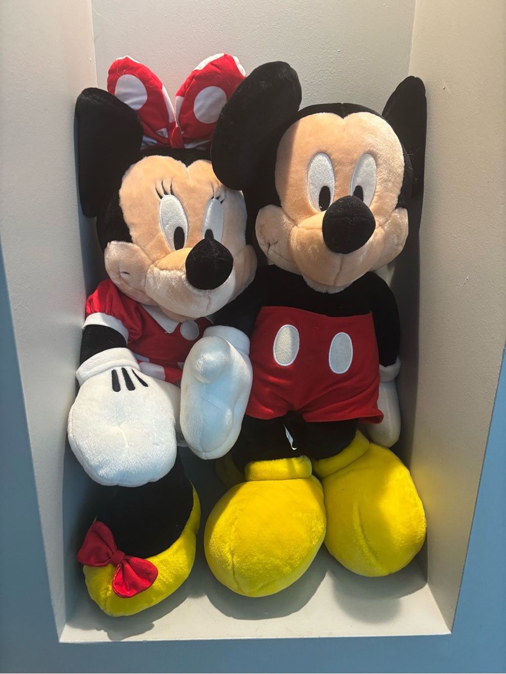2 Large 24” Disney World Mickey & Minnie Mouse soft Plush Toys- souvenir Florida